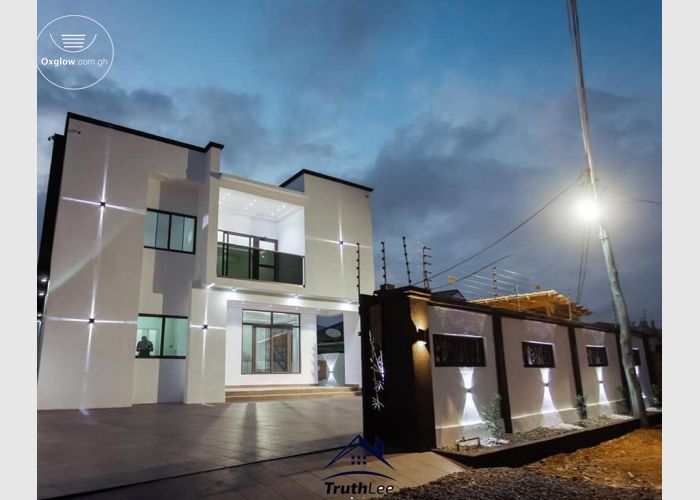NEWLY BUILT 5 BEDROOMS HOUSE FOR SALE