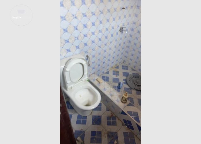 Newly built single room self contain