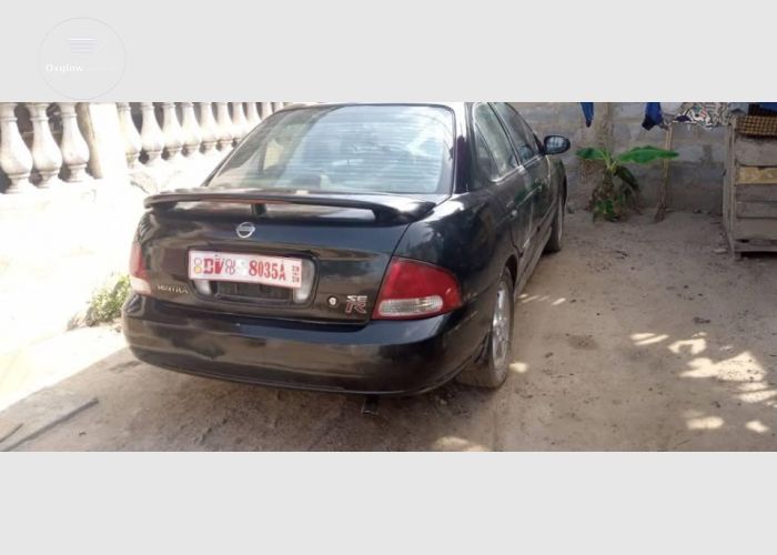 Nissan Sentra 2004 Model