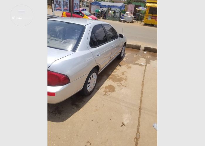 Nissan Sentra 2006