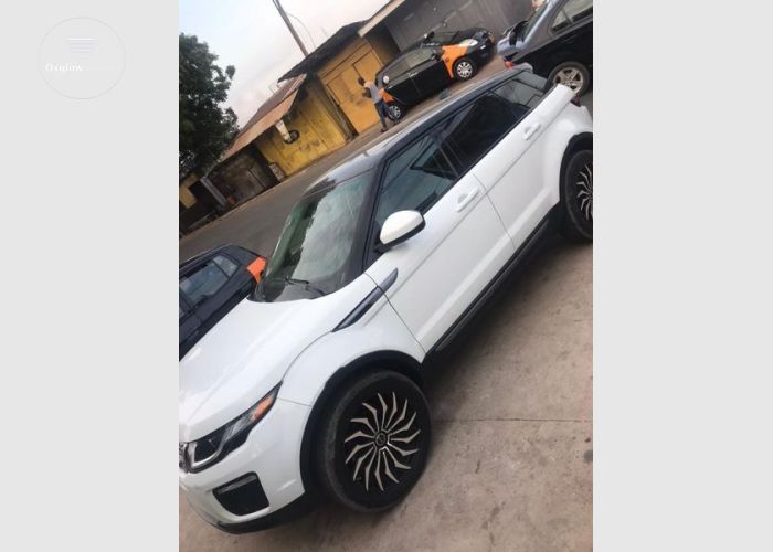 Range Rover Evoque 2017 Model