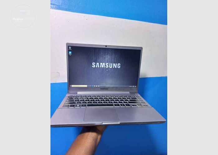 Samsung Core i5 Laptop