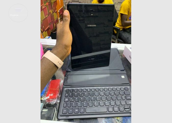 Samsung Galaxy Tab S4 Tuned by AKG