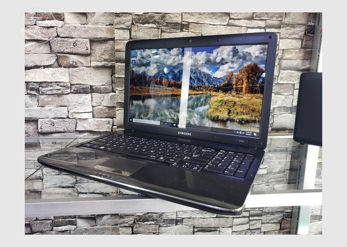 Samsung R530 Laptop