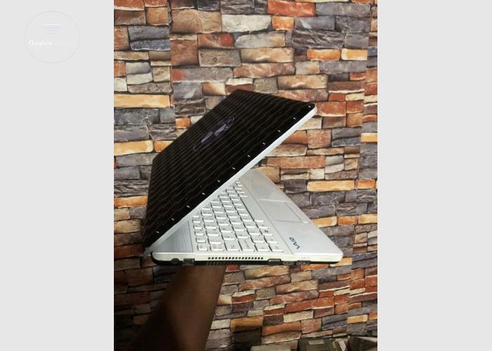 Sony Vaio Core i3 Laptop