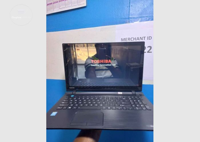 Toshiba Core i3 Laptop
