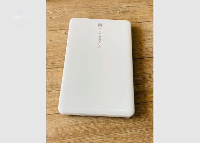 Toshiba dynabook T552