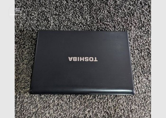 Toshiba R930 Laptop