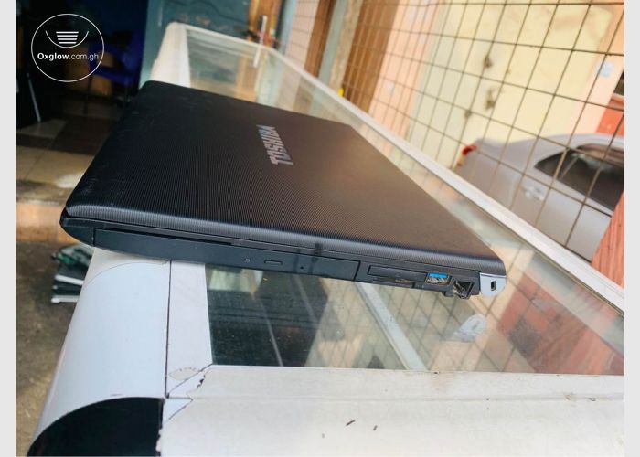 Toshiba Tecra R930 Laptop