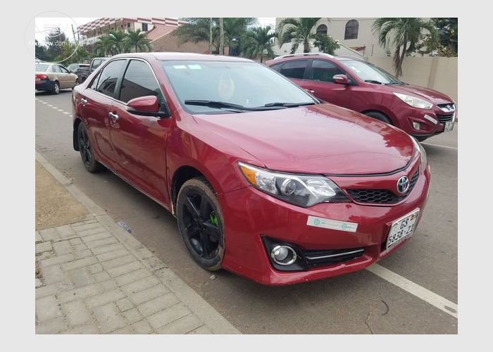 Toyota Camery Spider SE 2013 Model