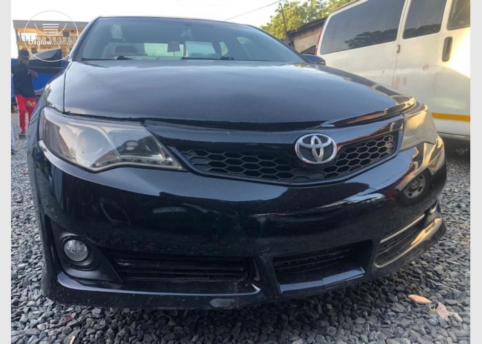 Toyota Camry 2014