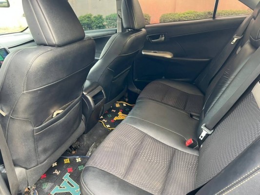 TOYOTA CAMRY