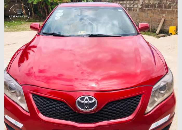 Toyota Camry SE 2011 Model