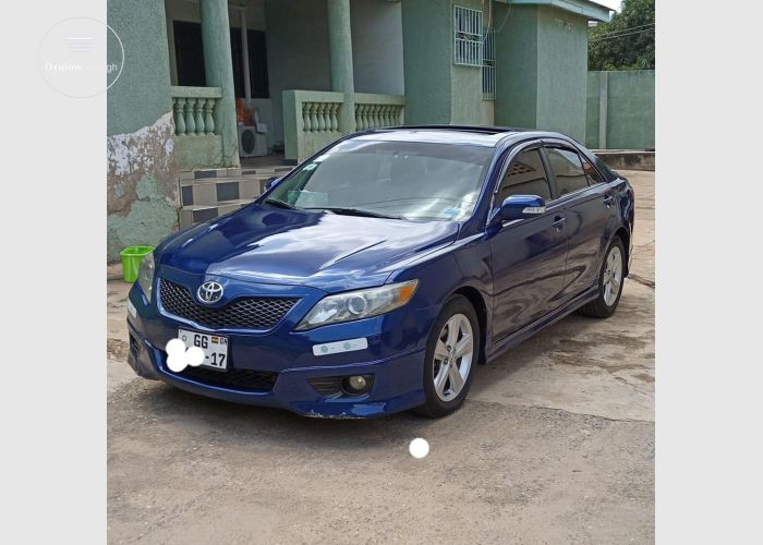 Toyota Camry Sport