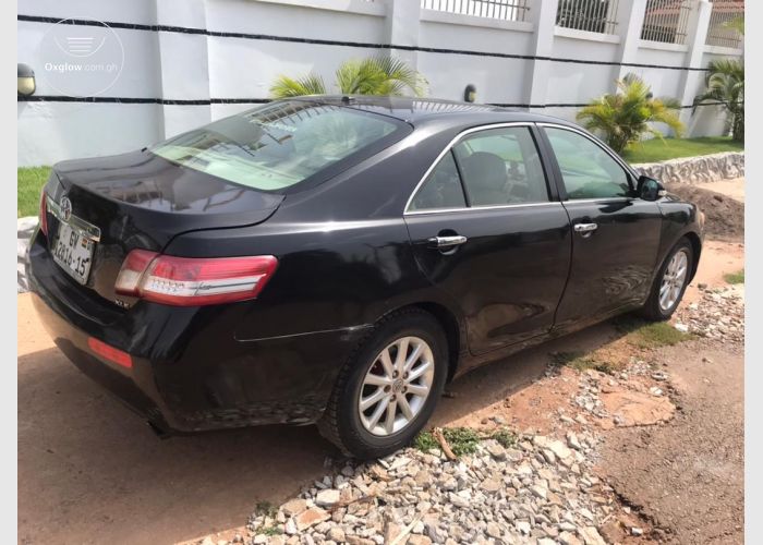 Toyota Camry  XLE  2011 Model