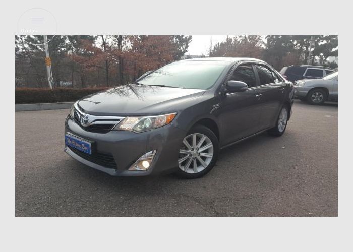 Toyota Camry XLE 2014 Model
