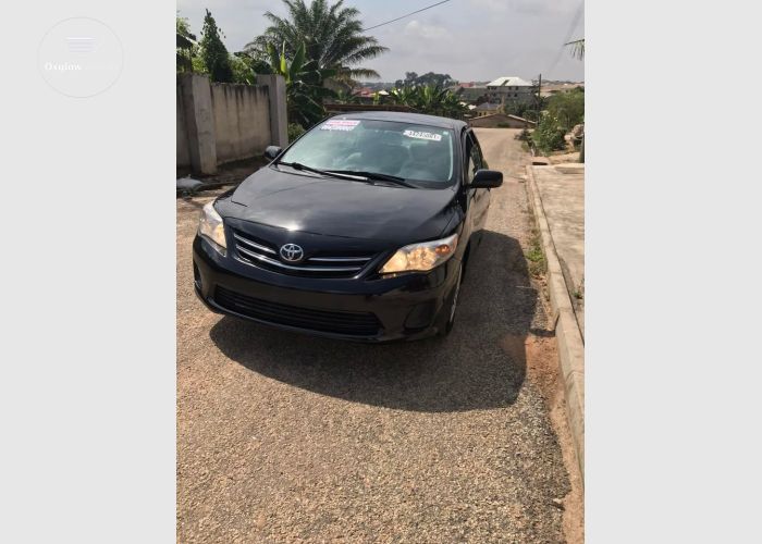 Toyota Corolla LE 2013 Model