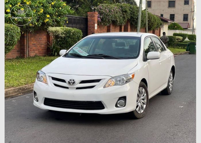Toyota Corolla LE 2013 Model