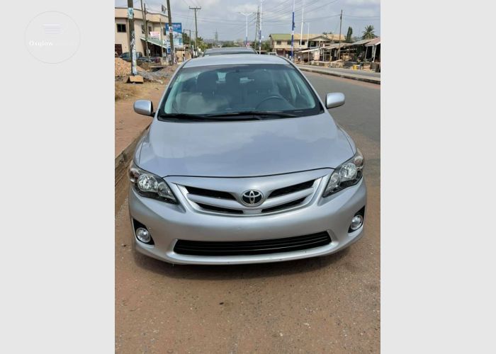 Toyota Corolla LE 2013 Model