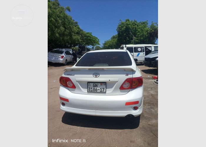 Toyota Corolla S 2011 Model