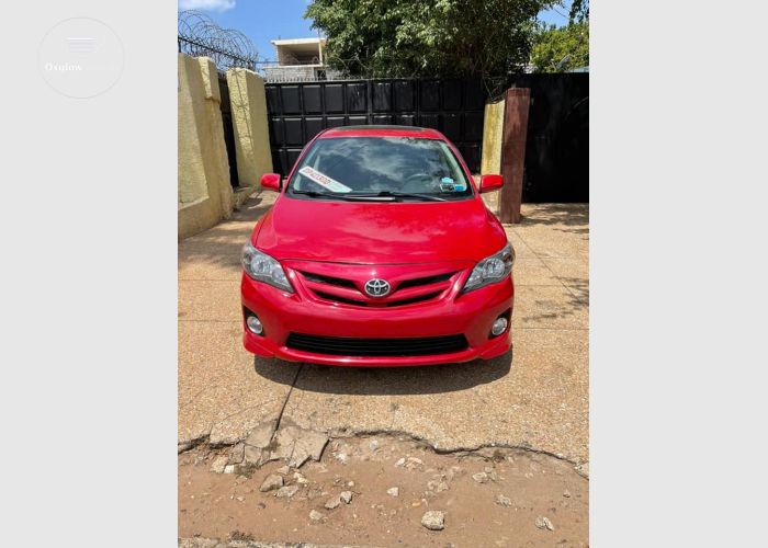 Toyota Corolla S 2013 Model