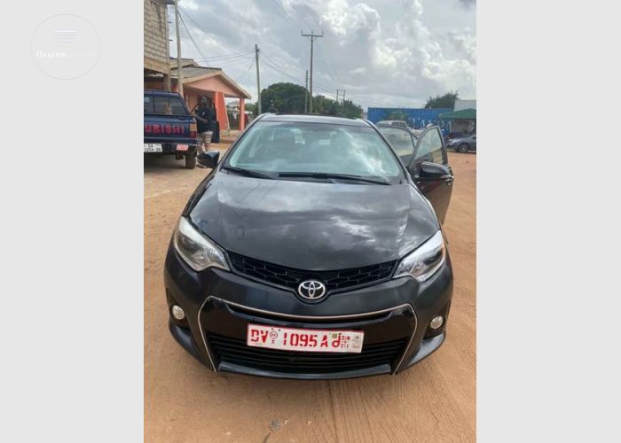 Toyota Corolla S 2014 Model