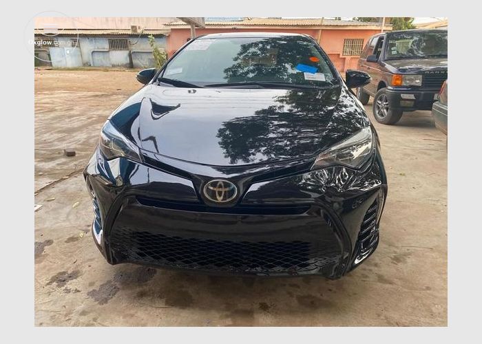 Toyota Corolla SE 2017 Model