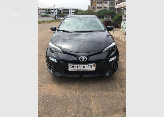 Toyota Corolla SE 2017 Model
