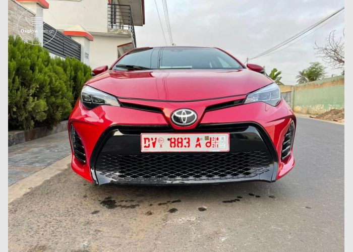 Toyota Corolla SE 2018 Model