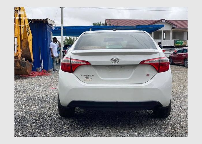 Toyota Corolla Sports  2015