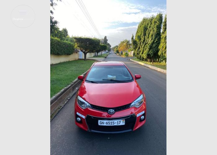 Toyota Corolla Sports 2015 Model