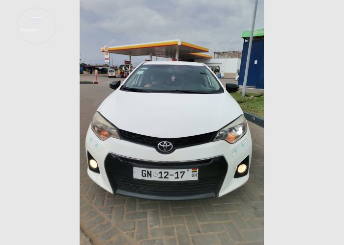 Toyota Corolla Sports 2015 Model