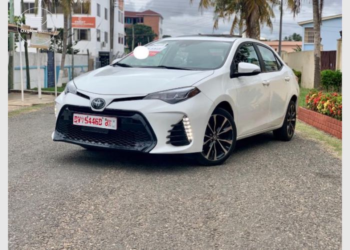Toyota Corolla Sports SE 2018 Model