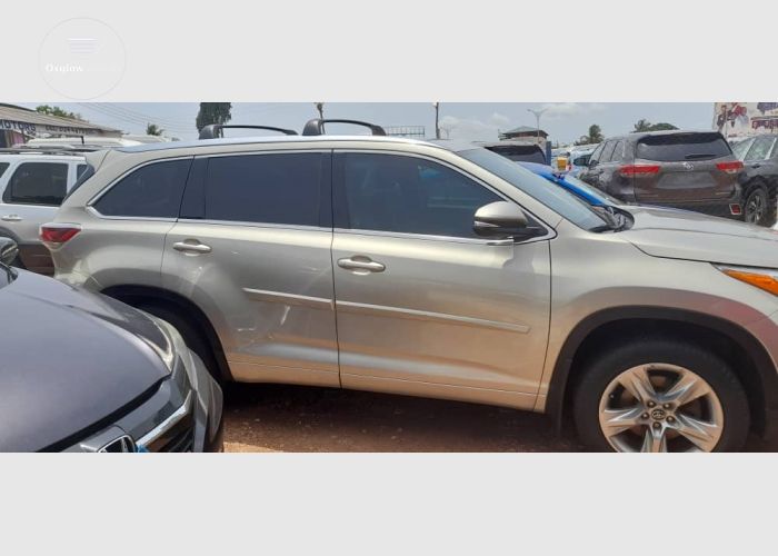 Toyota Highlander 2016 Model - Unregistered