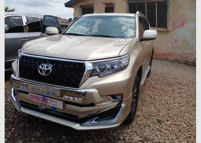 TOYOTA LAND CRUISER PRADO 2015 MODEL