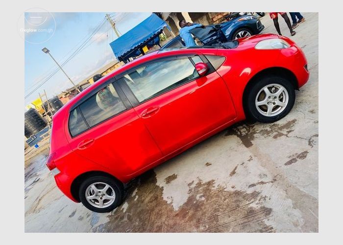 Toyota Vitz 2009 Model 4Plugs