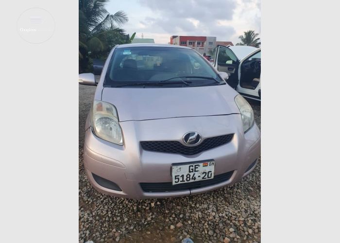 Toyota Vitz 2010 3 Plugs For Sale