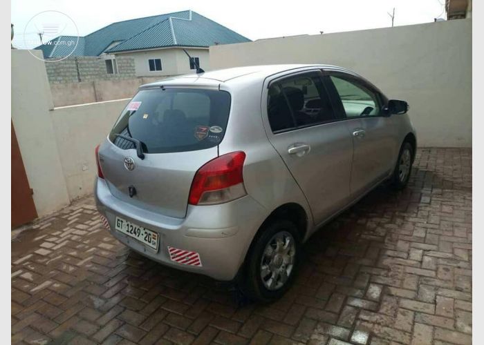 Toyota Vitz 2010 Model 3 Plugs