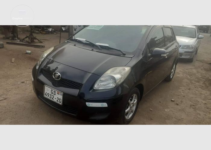 Toyota Vitz 2010 Model 3 Plugs