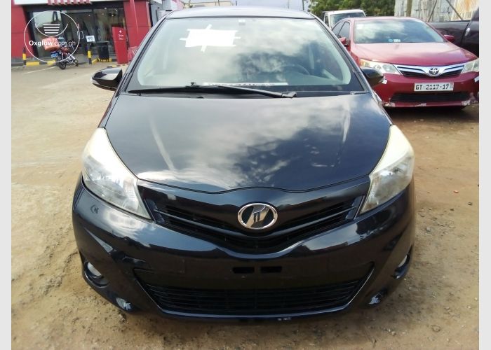 Toyota Vitz 2013 Model 4 Plugs