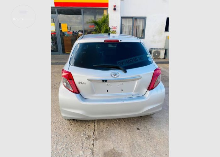 Toyota vitz 2014 model