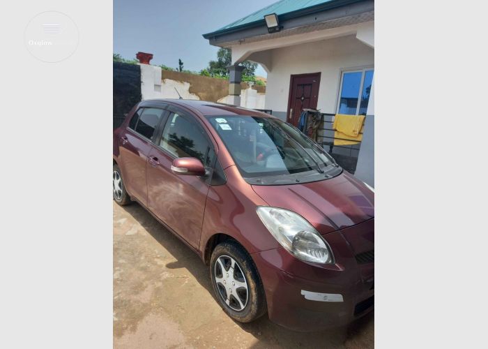 Toyota Vitz For Sale 3Plugs