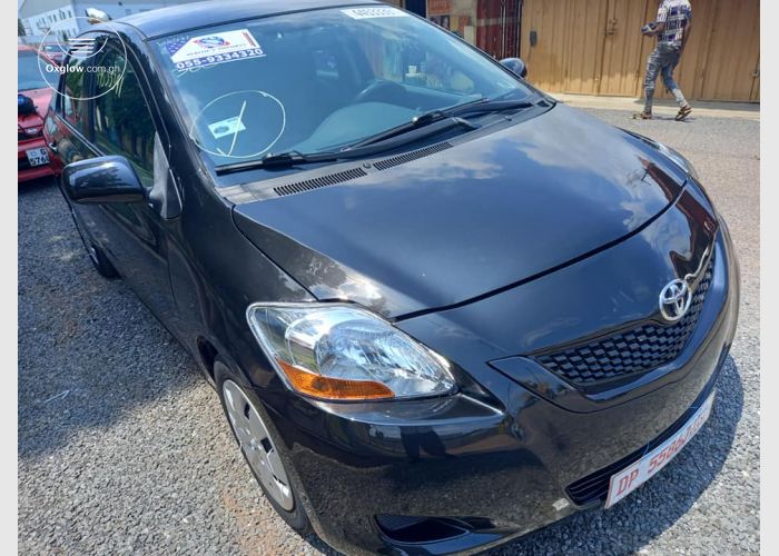 Toyota Yaris 2009 Model