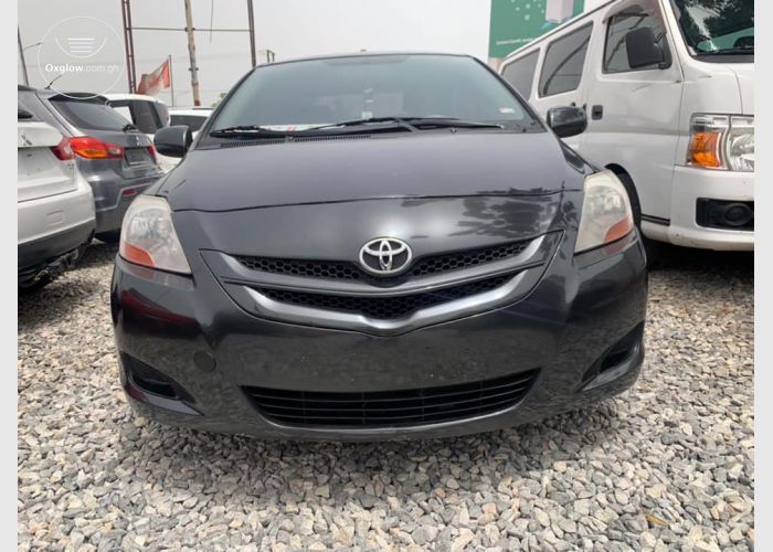 Toyota Yaris 2010 Model