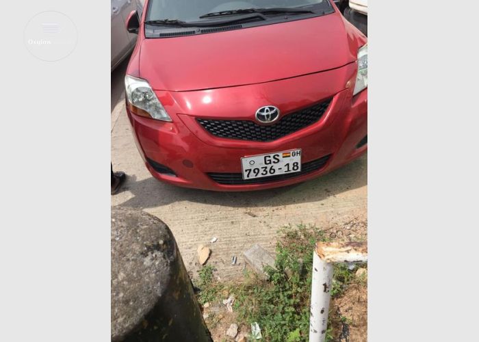 Toyota Yaris 2010 Model