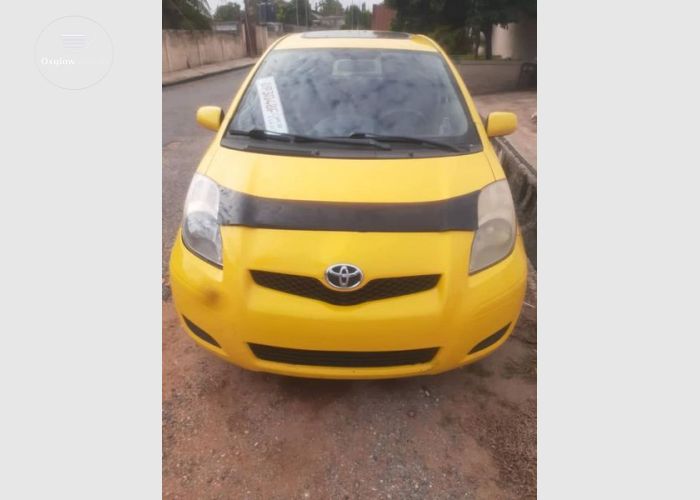 Toyota Yaris 2010 Model
