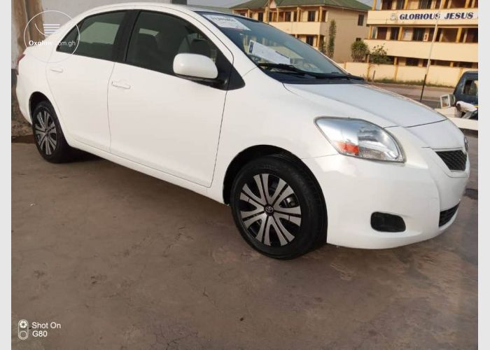 Toyota Yaris 2012 Model