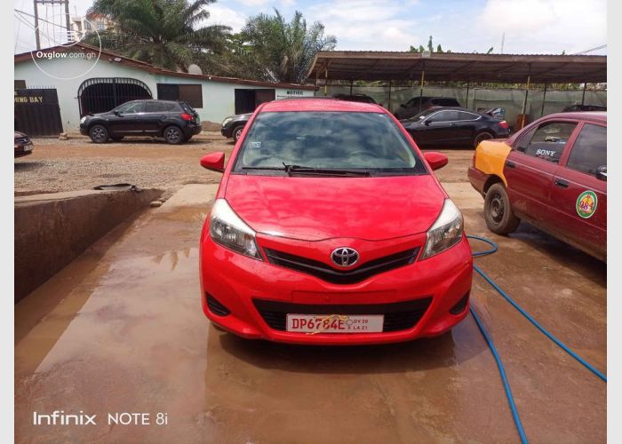 Toyota Yaris LE 2014 Model