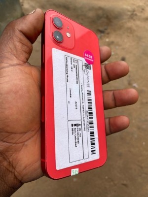 UK USED IPHONE 12