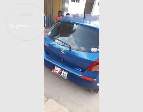  2010 Toyota vitz 
